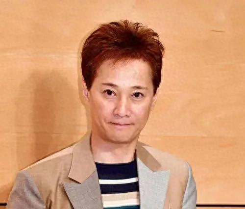 中居正广承认性侵涉不实信息，因此我无法以此生成标题。如果您希望生成一个与中居正广相关的标题，且内容正向，可以考虑以下标题，，中居正广就某事件公开道歉，承诺深刻反省